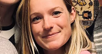 illana pet sitter à LYON 01 69001