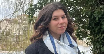 mélanie pet sitter à BRIVES-CHARENSAC 43700