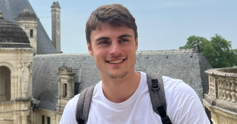 victor pet sitter à CHAMPIGNY SUR MARNE 94500_0