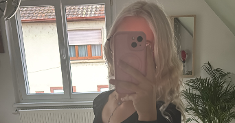 loane pet sitter à VAL DE MODER 67350