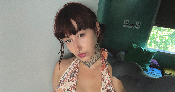 laury pet sitter à ST PIERRE DE CHANDIEU 69780_1