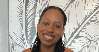 isabelle pet sitter à VALERGUES 34130_0