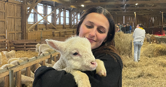 jeanne pet sitter à YZEURE 03400