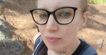 valentine pet sitter à PARIS 20 75020