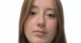 elsa pet sitter à BEAUMONT EN VERON 37420