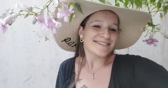 léa pet sitter à LIMONY 07340