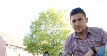 mohand larbi pet sitter à MARLY 59770_1