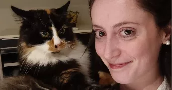 pauline cat sitter à SURESNES 92150
