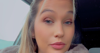 amandine  pet sitter à SANTES 59211_0