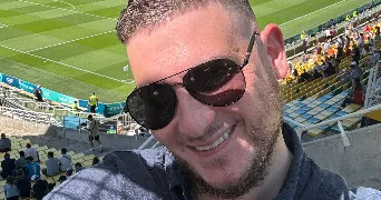 julien pet sitter à LOIREAUXENCE 44370