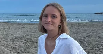 lucie pet sitter à VENDARGUES 34740
