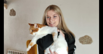 chloé pet sitter à MONTIGNY LE BRETONNEUX 78180_0