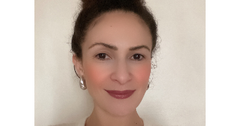faiza pet sitter à  75010