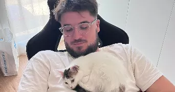 nathan pet sitter à VEZIN LE COQUET 35132