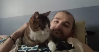 tristan pet sitter à ST SEBASTIEN SUR LOIRE 44230