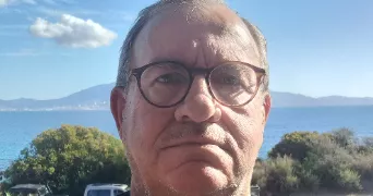 alain pet sitter à PIETROSELLA 20166