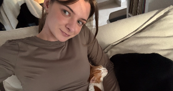 betty pet sitter à LES CLAYES SOUS BOIS 78340_0
