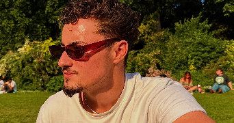 enzo dog sitter à BEUVRAGES 59192_0