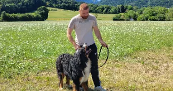 léo pet sitter à DOUSSARD 74210