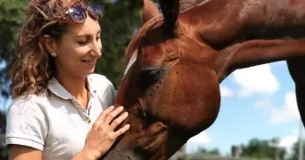 elise pet sitter à VILLEFRANCHE SUR SAONE 69400