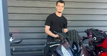 nicolas pet sitter à Neuilly sur Marne 93330