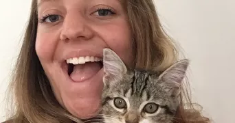 julia pet sitter à LAUDUN L ARDOISE 30290