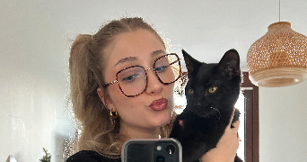 jeanne pet sitter à ROMANS SUR ISERE 26100_0