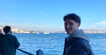 hugo pet sitter à LORIENT 56100