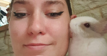 maya pet sitter à COURBEVOIE 92400_2