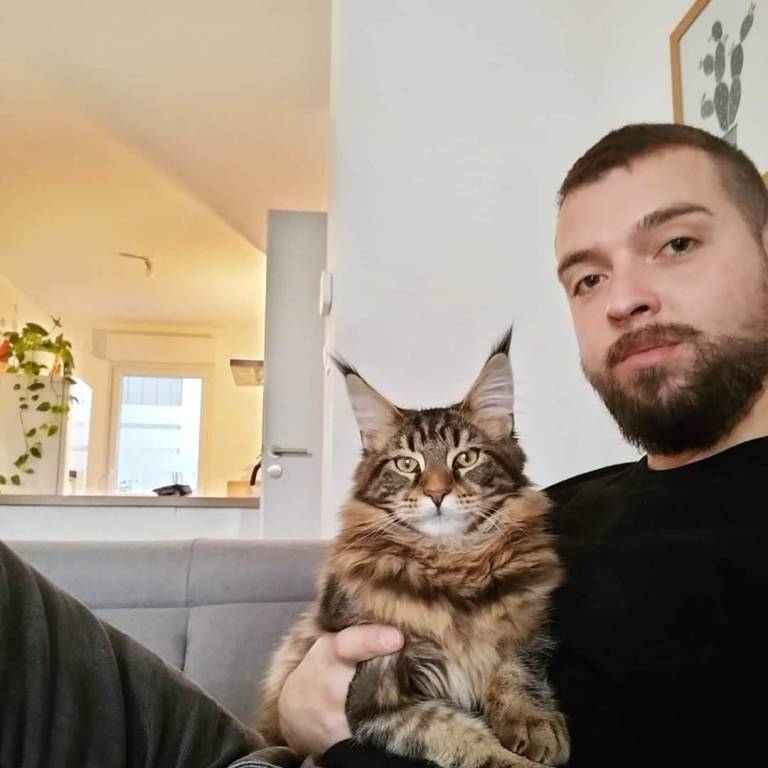 MAXENCE pet sitter à Angers 49100