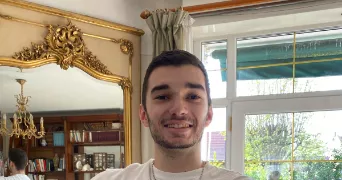 julien dog sitter à BAGNEUX 92220