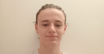 ewan pet sitter à FOS SUR MER 13270_0