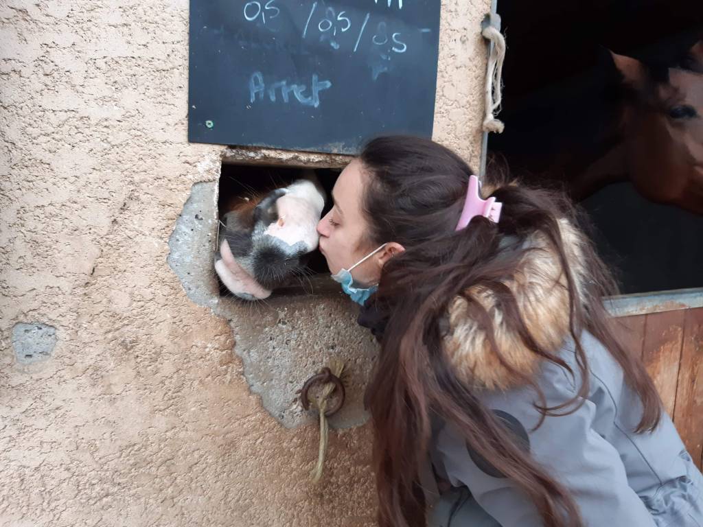 charlotte pet sitter à CHATEAUNEUF DU RHONE 26780_1