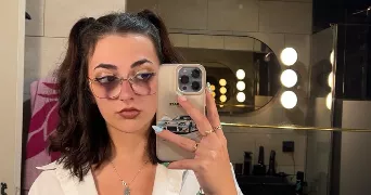 charlotte pet sitter à SIX FOURS LES PLAGES 83140