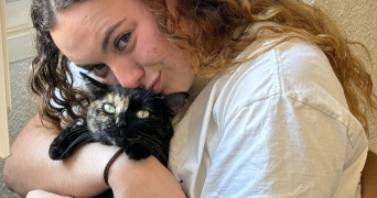 charlotte pet sitter à BEGLES 33130_1