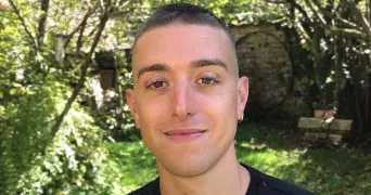 léo pet sitter à JOURNANS 01250