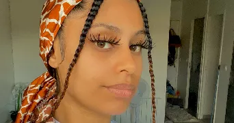 Saliha  pet sitter à VILLEMOMBLE 93250