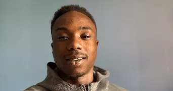 cire pet sitter à VAUJOURS 93410