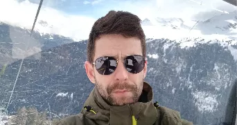 raphaël pet sitter à TELOCHE 72220
