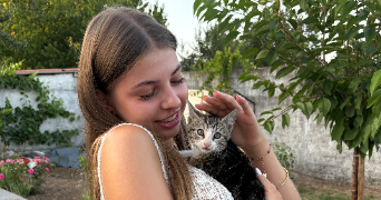 lou pet sitter à ST JEAN DE GONVILLE 01630_0