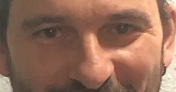 cédric pet sitter à BOLLENE 84500
