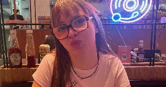 lison pet sitter à HEROUVILLE ST CLAIR 14200