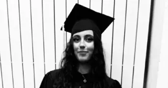 samia pet sitter à NIMES 30000
