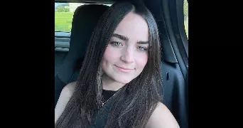 charlotte dog sitter à MURES 74540