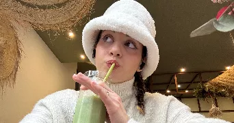 lucie pet sitter à LYON 69003