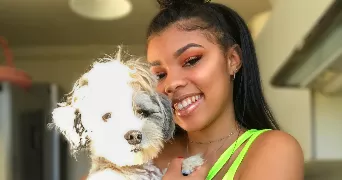 célia dog sitter à DUGNY 93440