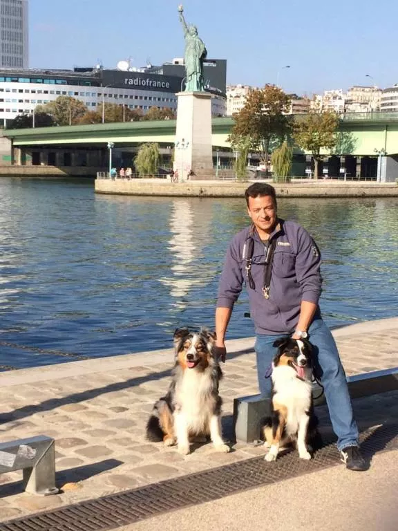 vICTOR dog sitter à Paris 75015