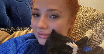 petrova pet sitter à COURBEVOIE 92400_0