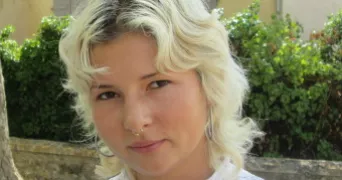 hélène pet sitter à JOUY LE MOUTIER 95280
