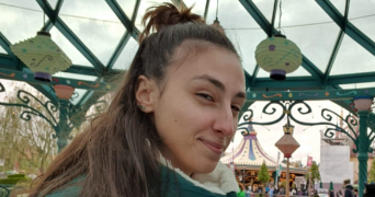 sarah pet sitter à CHAZE SUR ARGOS 49500_0